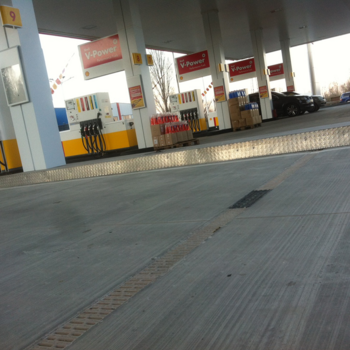 &nbsp;&nbsp; Shell, Околовръстен път